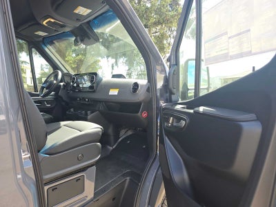 2026 Mercedes-Benz Sprinter Passenger 2500 Standard Roof I4 Diesel HO 144 AWD