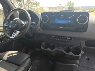 2026 Mercedes-Benz Sprinter Passenger 2500 Standard Roof I4 Diesel HO 144 AWD