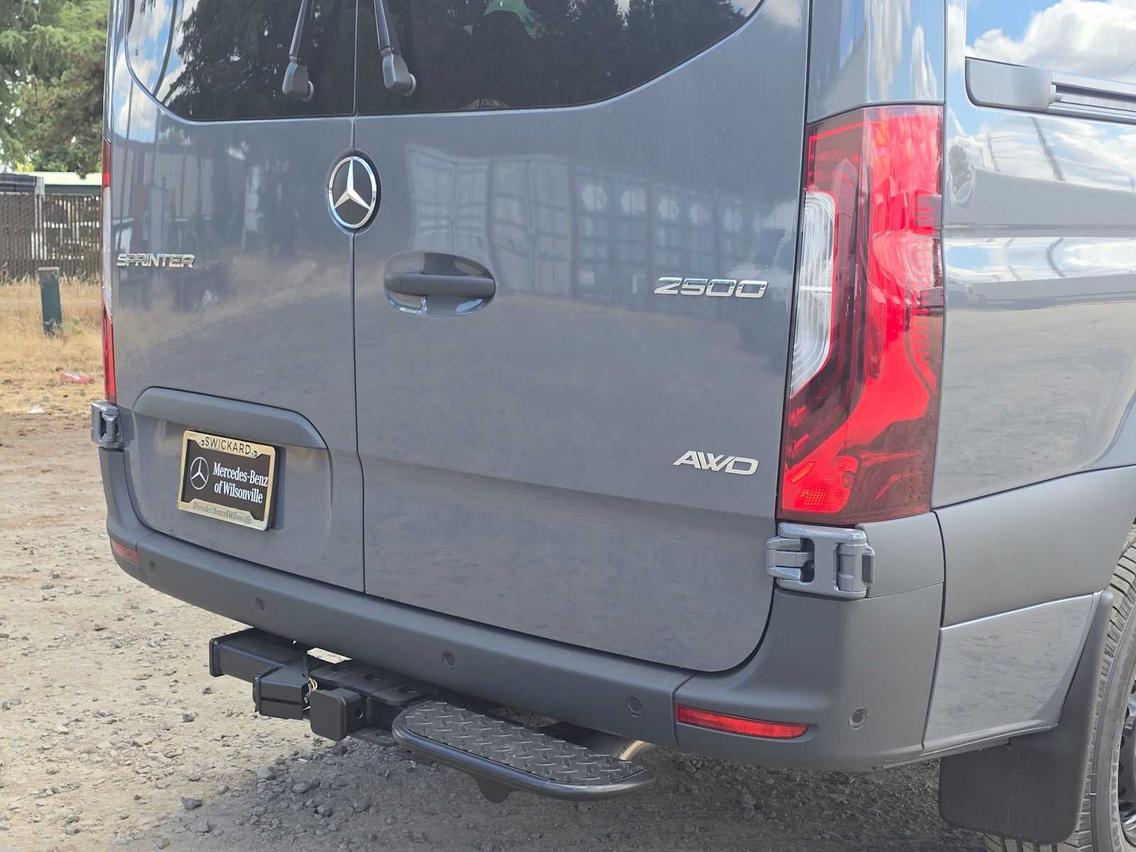 2026 Mercedes-Benz Sprinter Passenger 2500 Standard Roof I4 Diesel HO 144 AWD