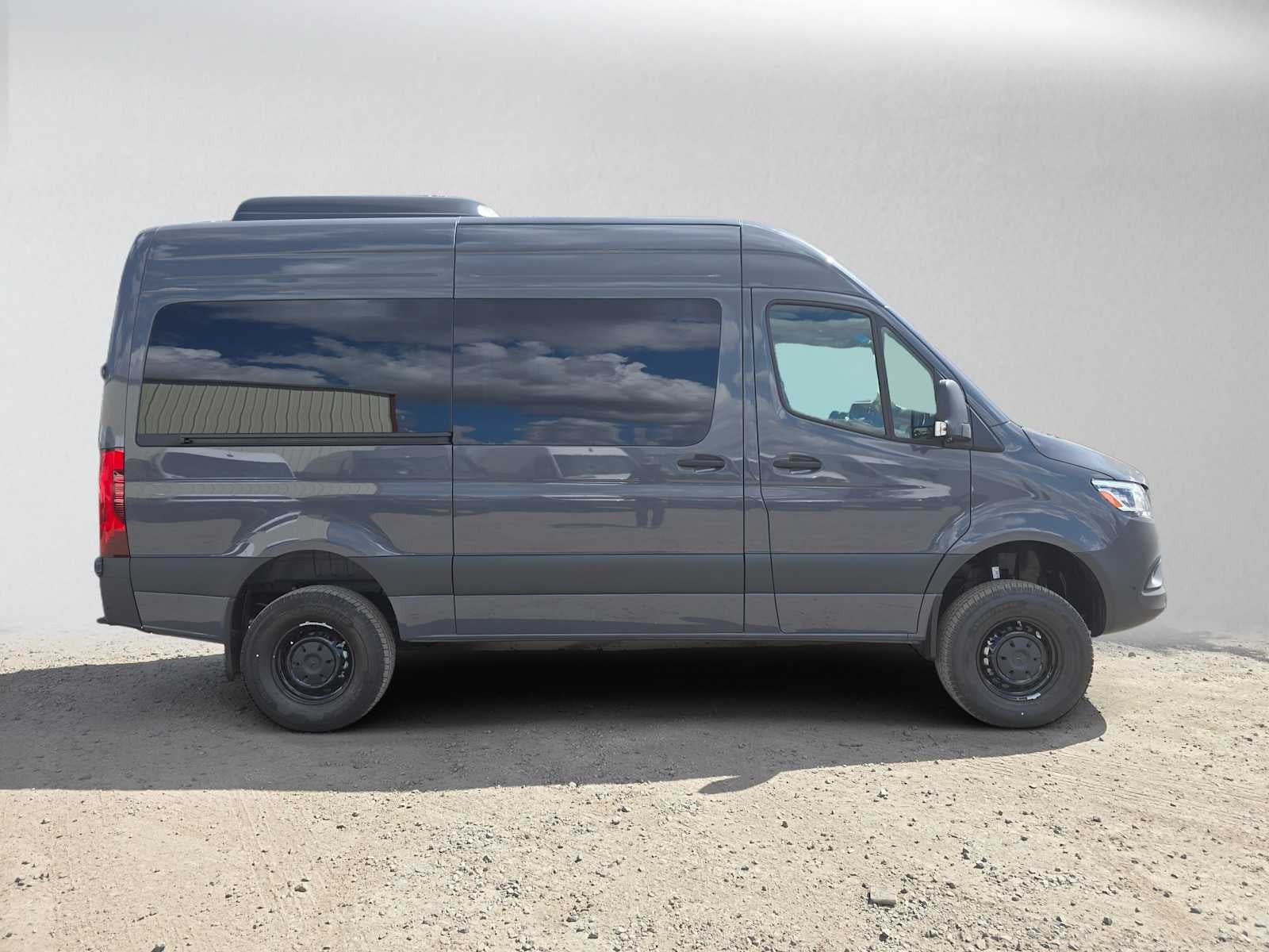 2026 Mercedes-Benz Sprinter Passenger 2500 Standard Roof I4 Diesel HO 144 AWD