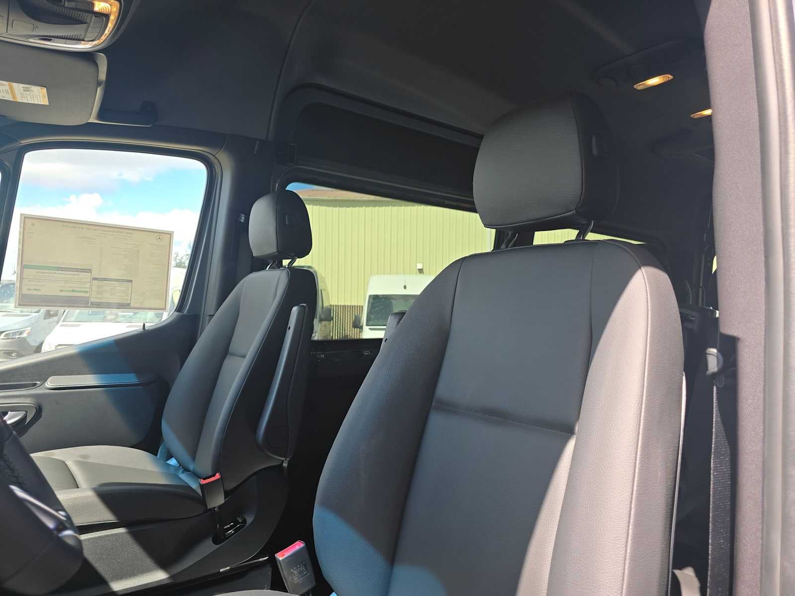 2026 Mercedes-Benz Sprinter Passenger 2500 Standard Roof I4 Diesel HO 144 AWD