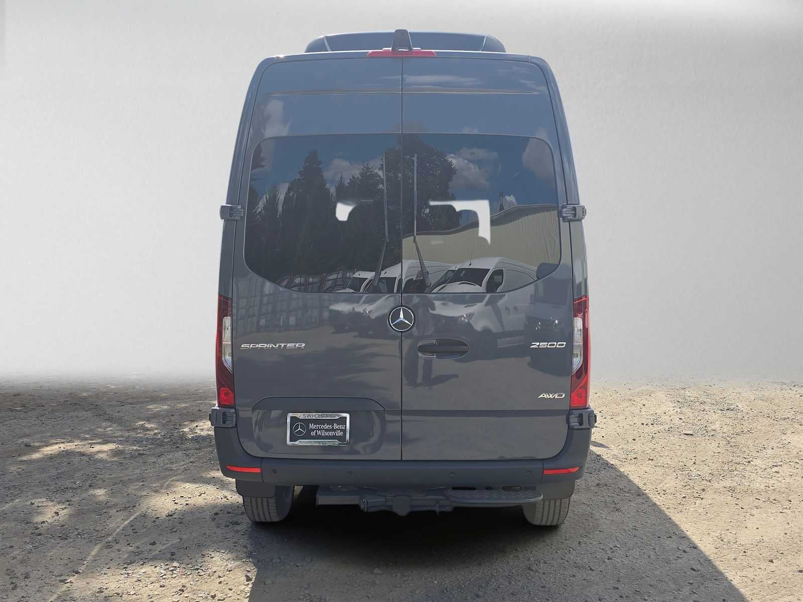 2026 Mercedes-Benz Sprinter Passenger 2500 Standard Roof I4 Diesel HO 144 AWD