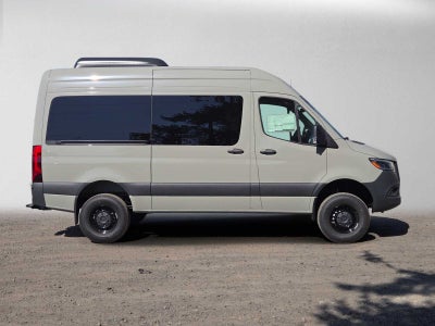 2026 Mercedes-Benz Sprinter Passenger 2500 Standard Roof I4 Diesel HO 144 AWD