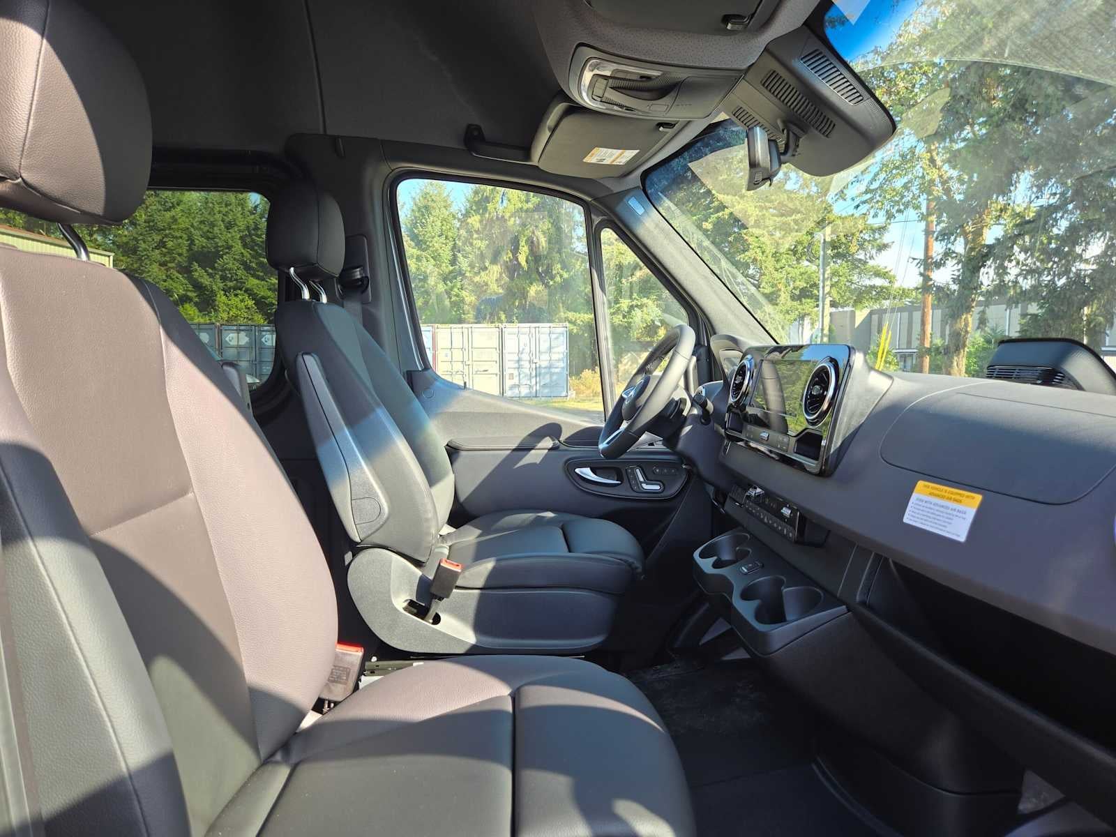 2026 Mercedes-Benz Sprinter Passenger 2500 Standard Roof I4 Diesel HO 144 AWD