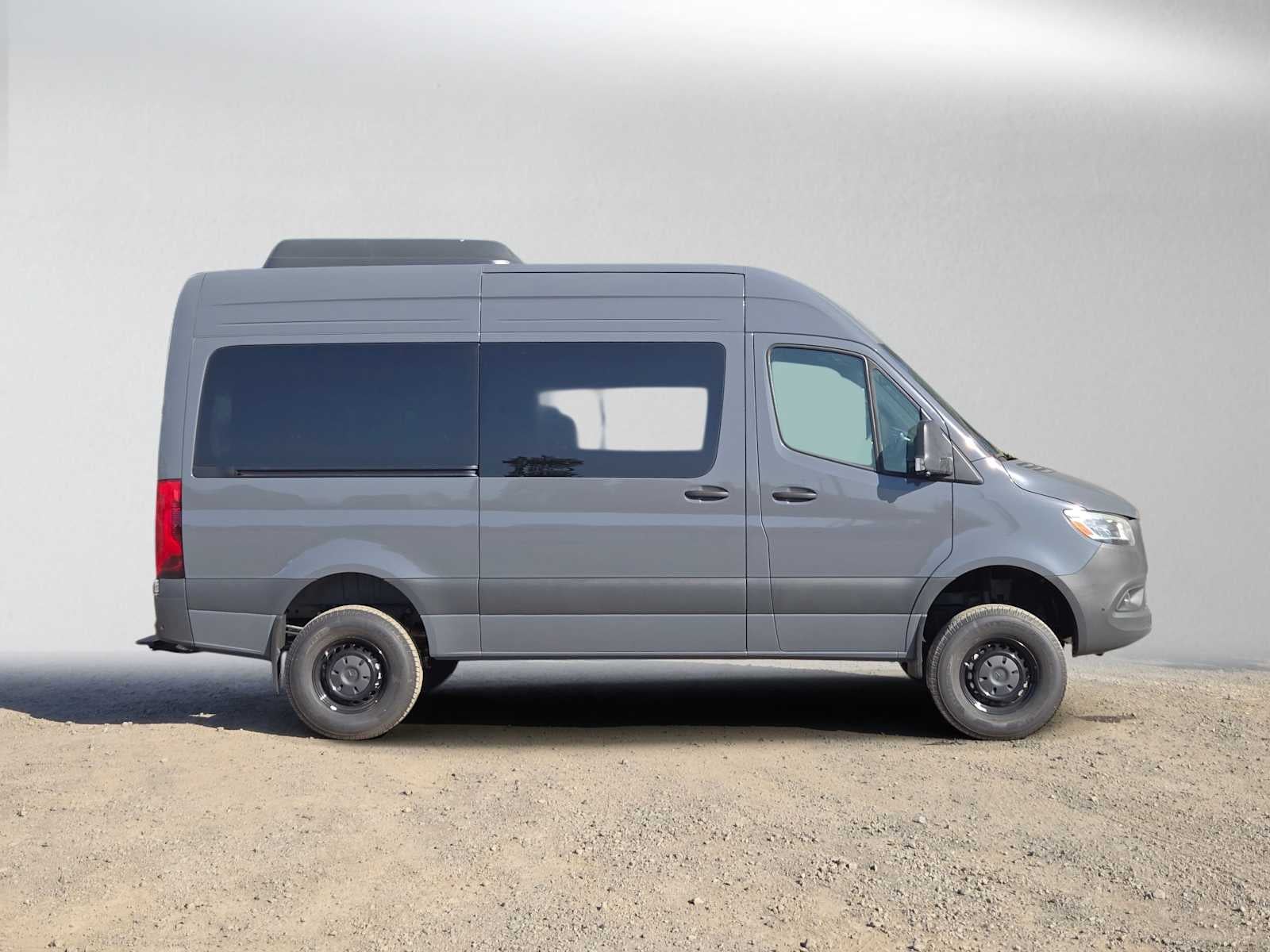 2026 Mercedes-Benz Sprinter Passenger 2500 Standard Roof I4 Diesel HO 144 AWD