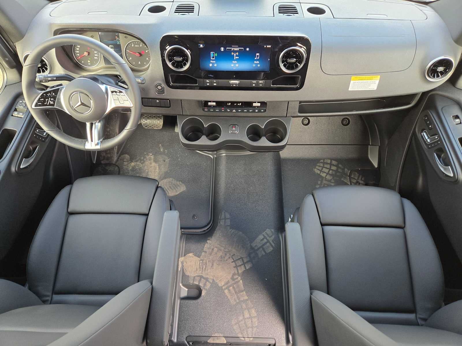 2026 Mercedes-Benz Sprinter Passenger 2500 Standard Roof I4 Diesel HO 144 AWD