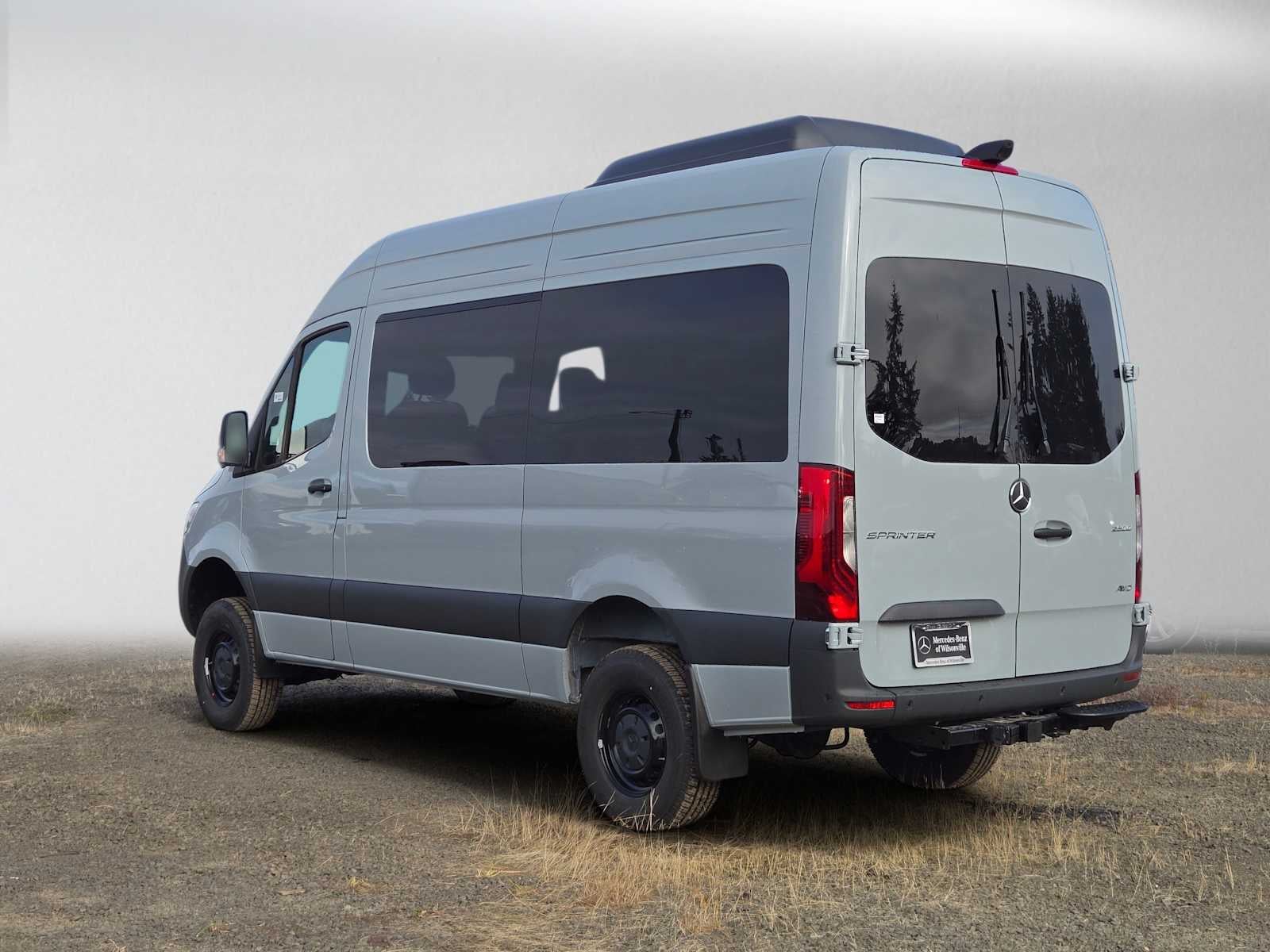 2026 Mercedes-Benz Sprinter Passenger 2500 Standard Roof I4 Diesel HO 144 AWD