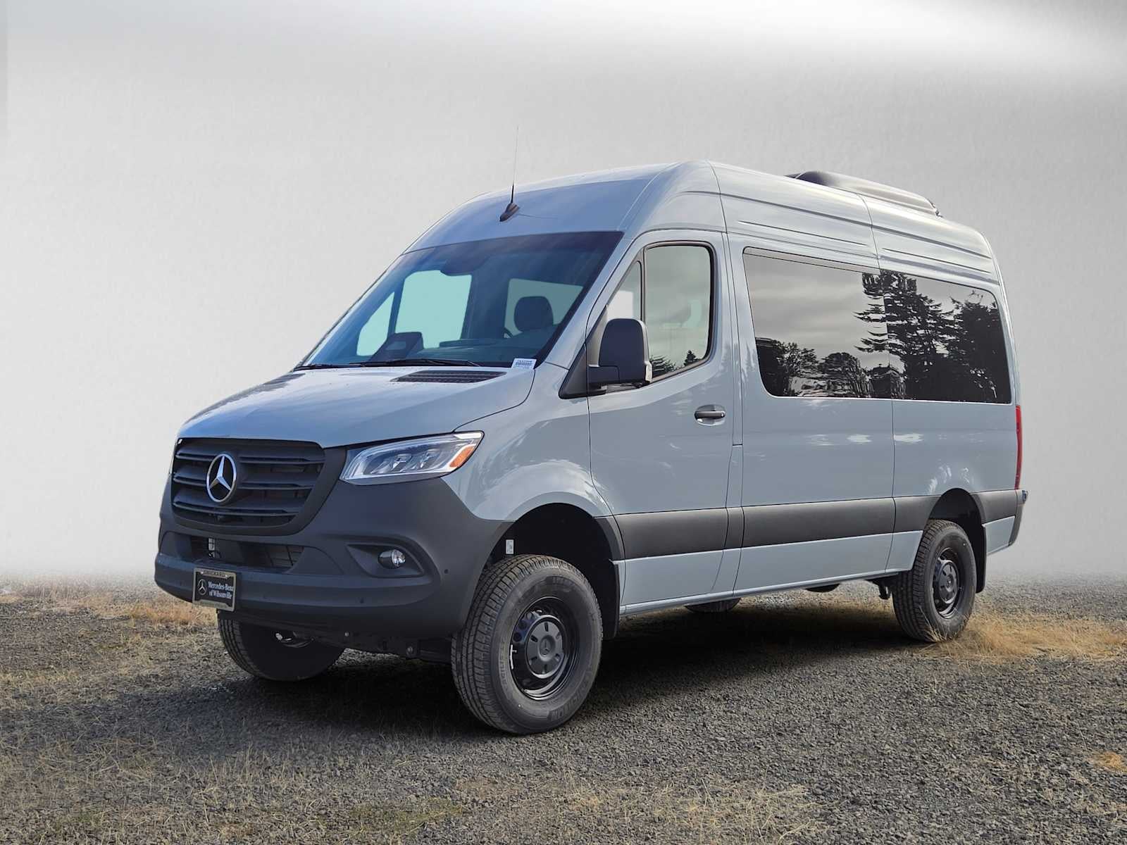 2026 Mercedes-Benz Sprinter Passenger 2500 Standard Roof I4 Diesel HO 144 AWD