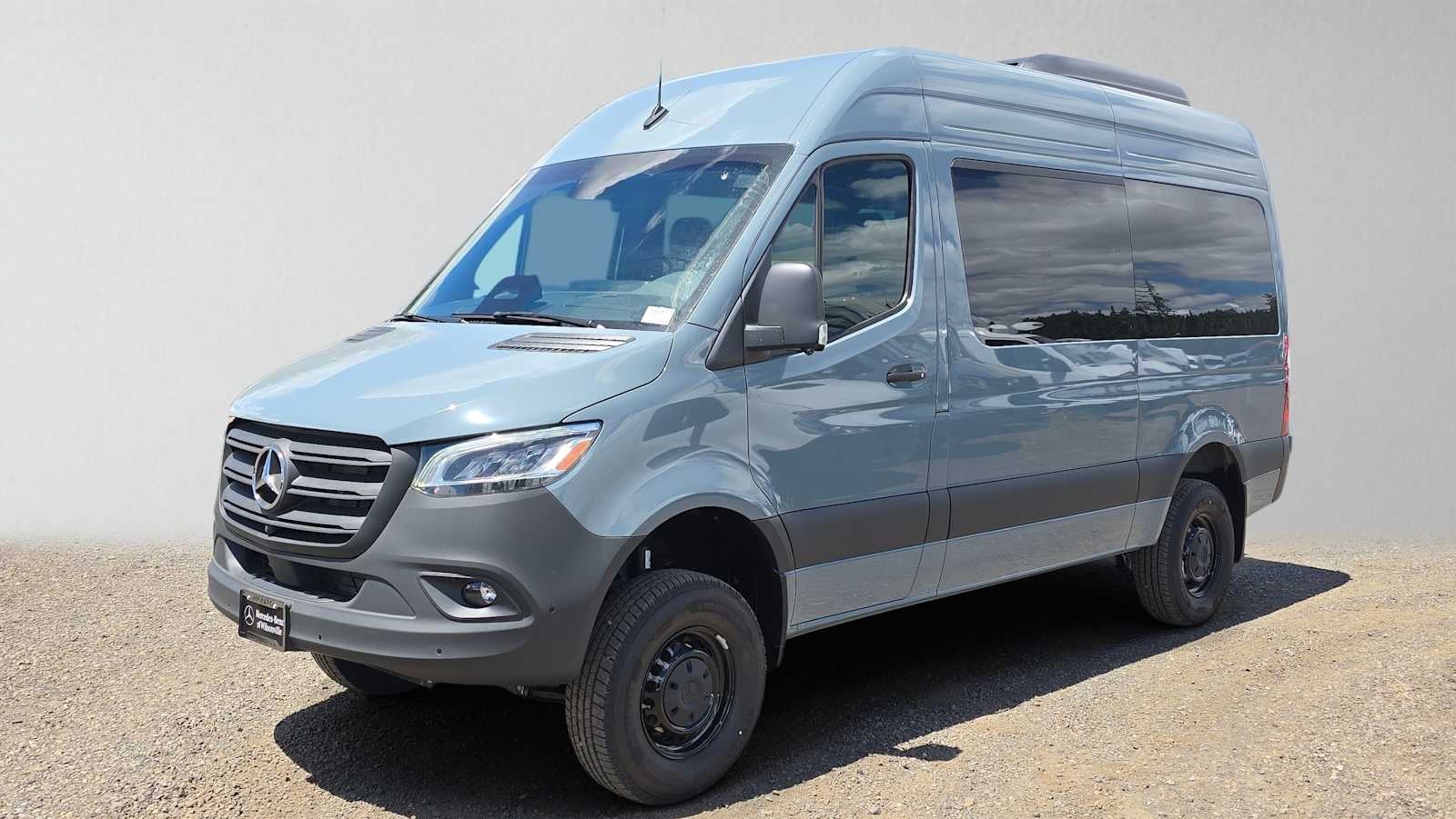 2026 Mercedes-Benz Sprinter Passenger Van 2500 Standard Roof I4 Diesel HO 144 AWD