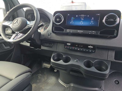 2026 Mercedes-Benz Sprinter Passenger Van 2500 Standard Roof I4 Diesel HO 144 AWD