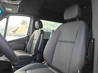 2026 Mercedes-Benz Sprinter Passenger Van 2500 Standard Roof I4 Diesel HO 144 AWD