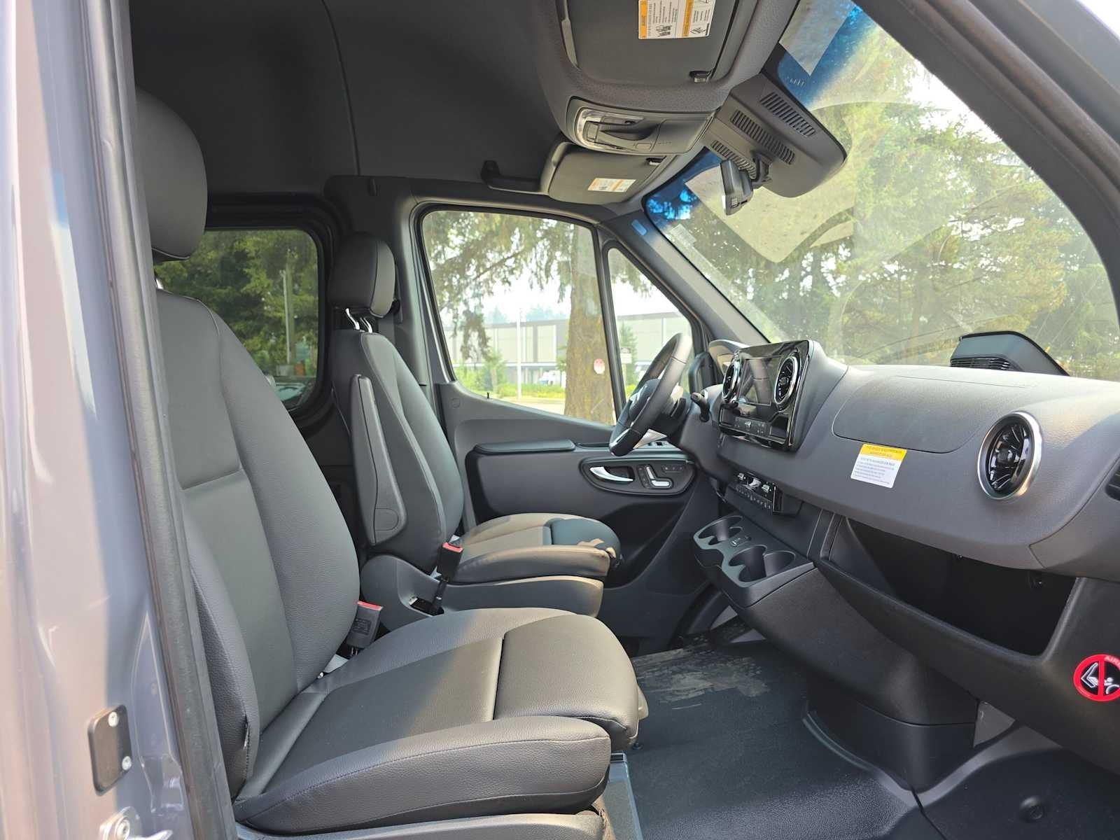 2026 Mercedes-Benz Sprinter Passenger Van 2500 Standard Roof I4 Diesel HO 144 AWD