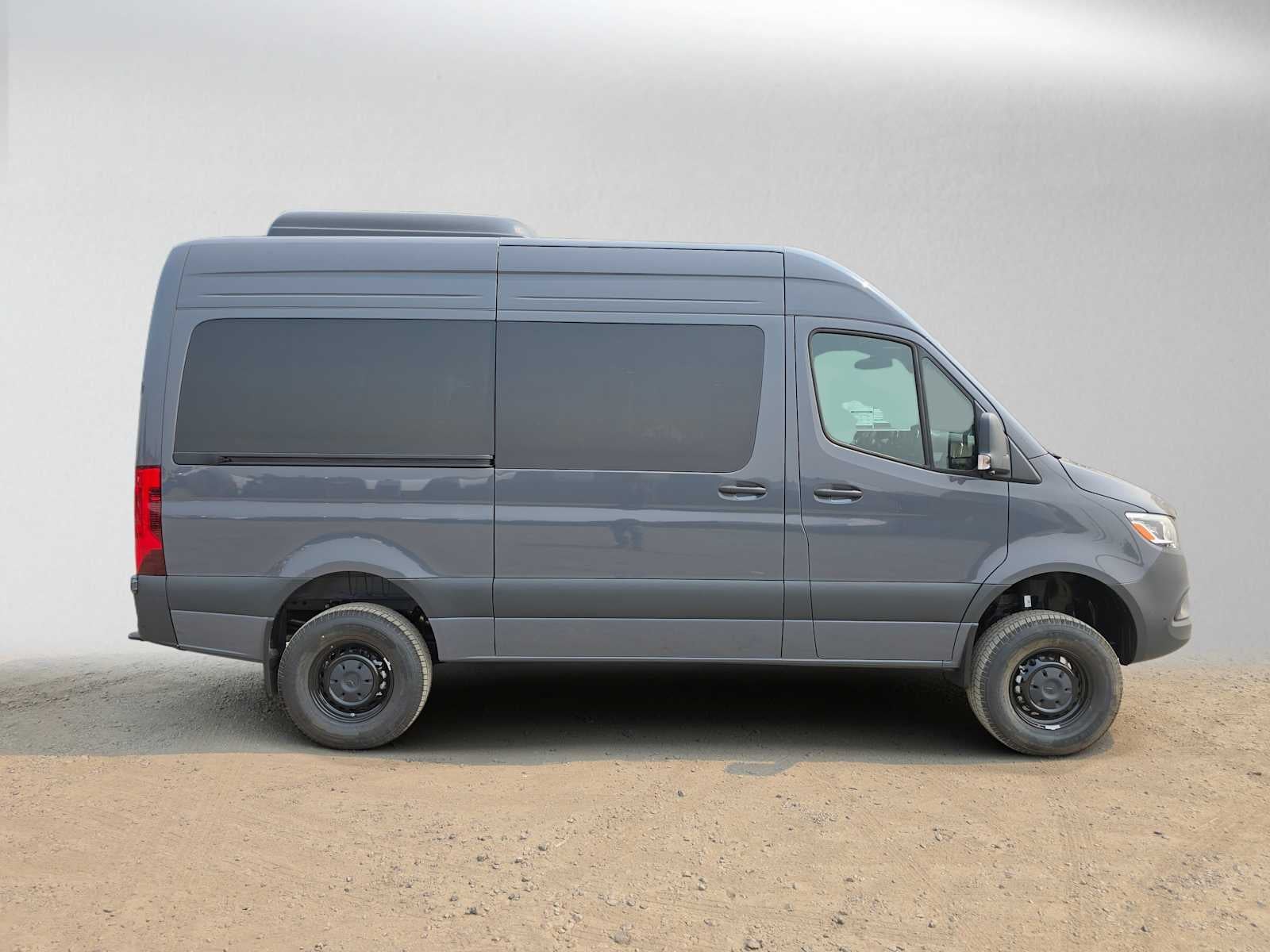 2026 Mercedes-Benz Sprinter Passenger Van 2500 Standard Roof I4 Diesel HO 144 AWD