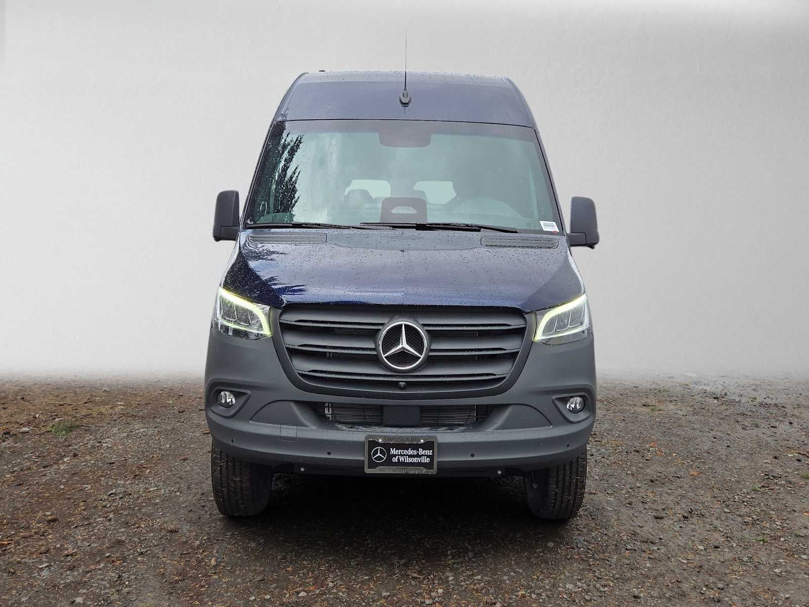 2026 Mercedes-Benz Sprinter Passenger 2500 Standard Roof I4 Diesel HO 144 AWD