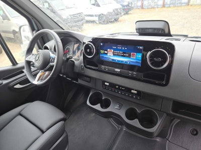 2026 Mercedes-Benz Sprinter Passenger 2500 Standard Roof I4 Diesel HO 144 AWD