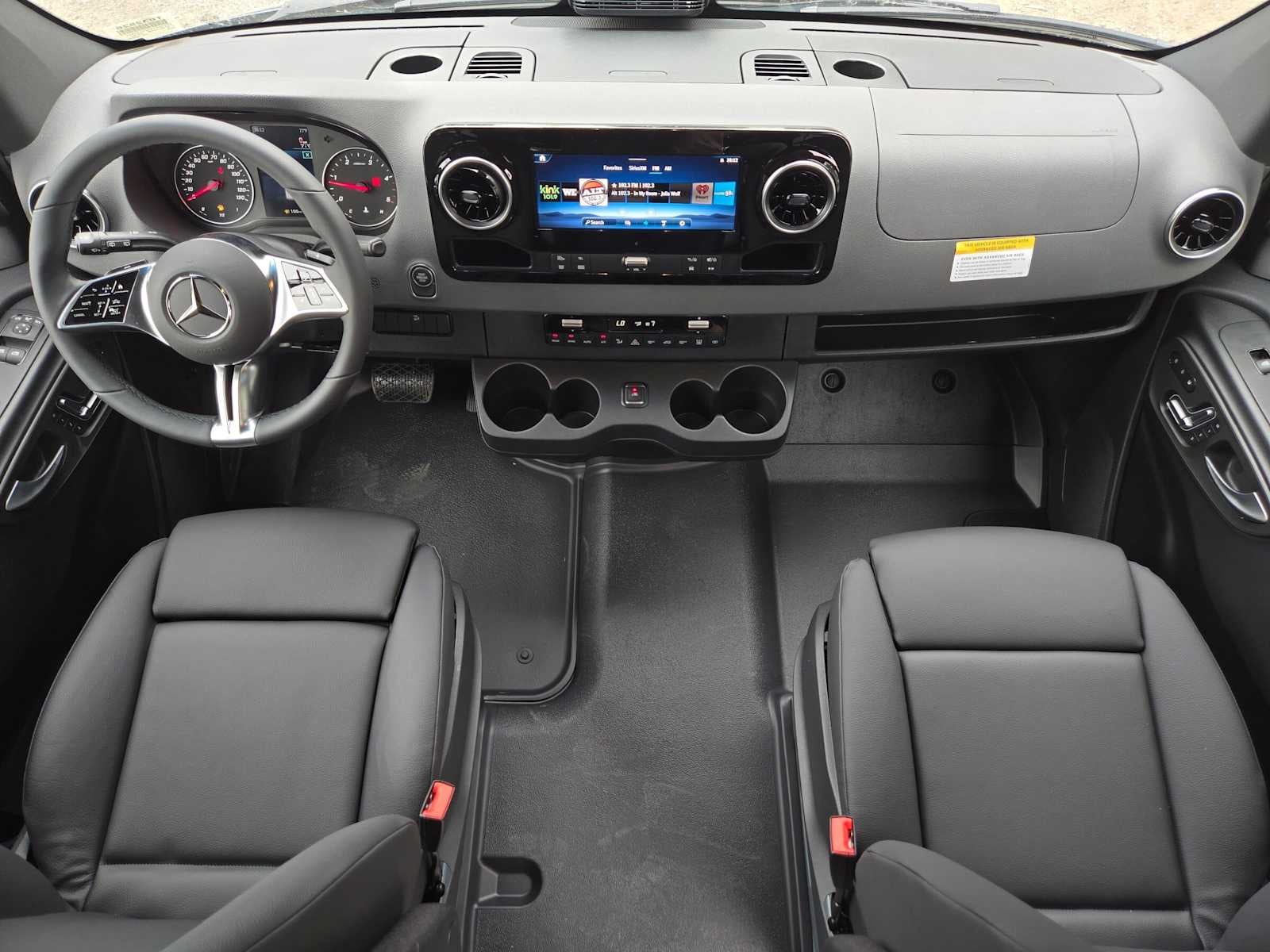 2026 Mercedes-Benz Sprinter Passenger 2500 Standard Roof I4 Diesel HO 144 AWD