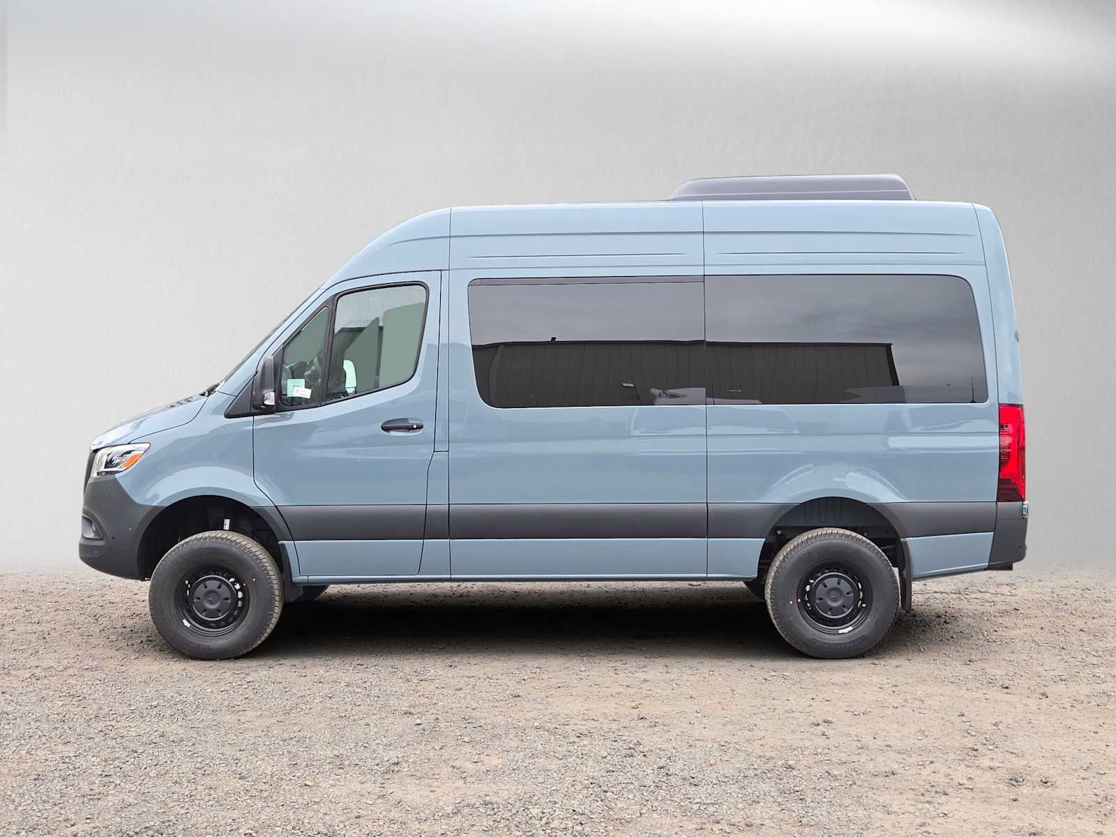 2026 Mercedes-Benz Sprinter Passenger 2500 Standard Roof I4 Diesel HO 144 AWD