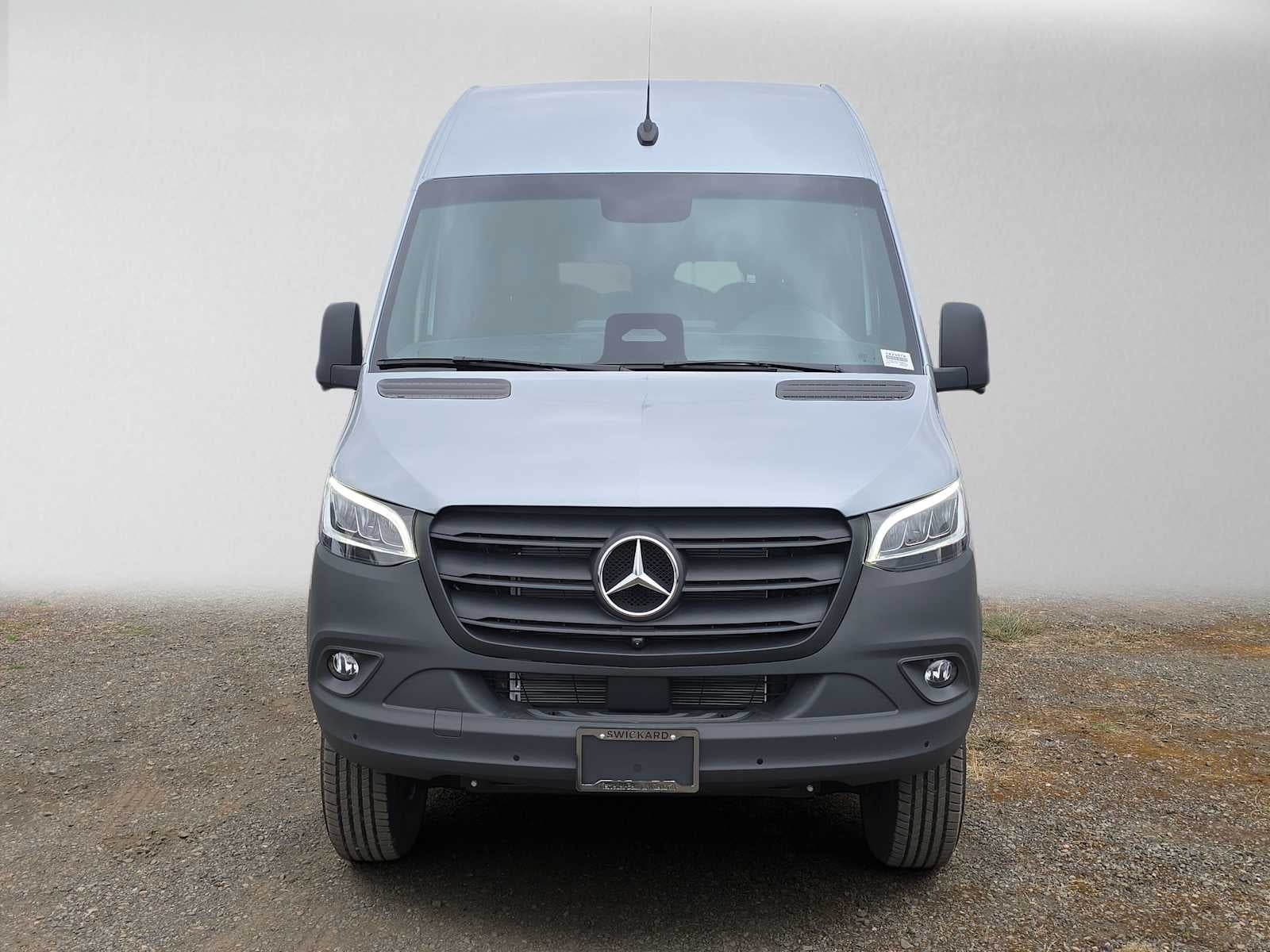 2026 Mercedes-Benz Sprinter Passenger Van 2500 Standard Roof I4 Diesel HO 144 AWD