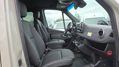 2026 Mercedes-Benz Sprinter Passenger Van 2500 Standard Roof I4 Diesel HO 144 AWD