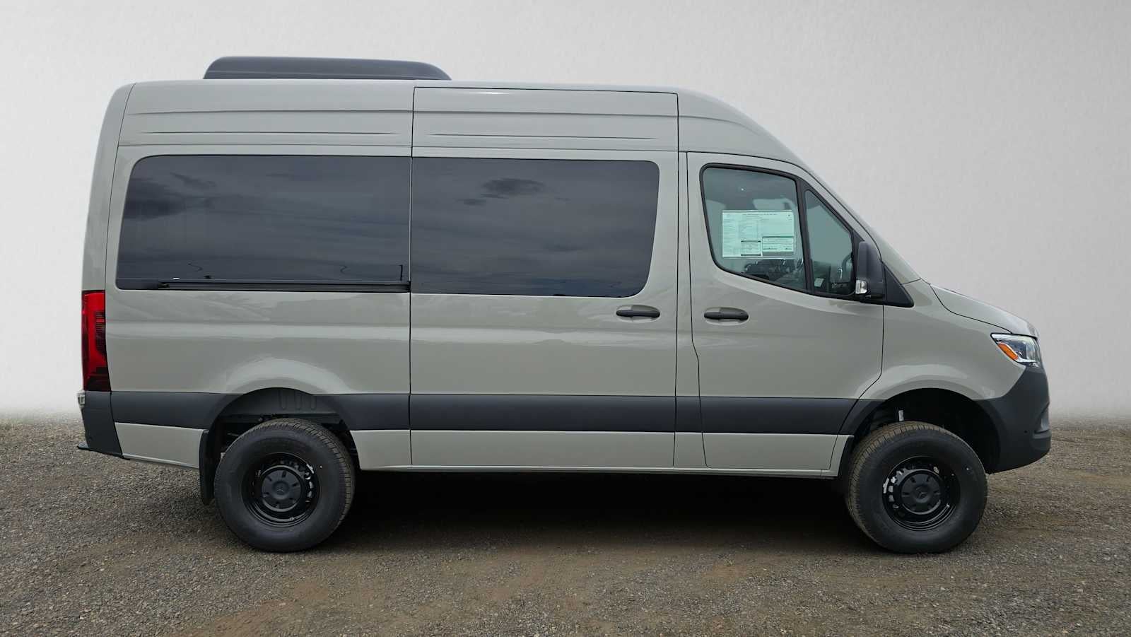 2026 Mercedes-Benz Sprinter Passenger Van 2500 Standard Roof I4 Diesel HO 144 AWD