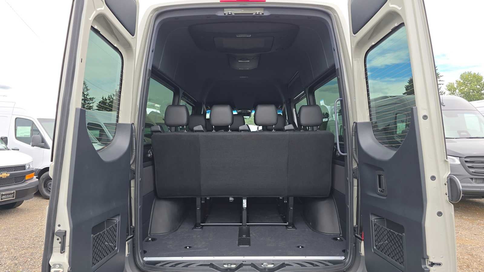 2026 Mercedes-Benz Sprinter Passenger Van 2500 Standard Roof I4 Diesel HO 144 AWD