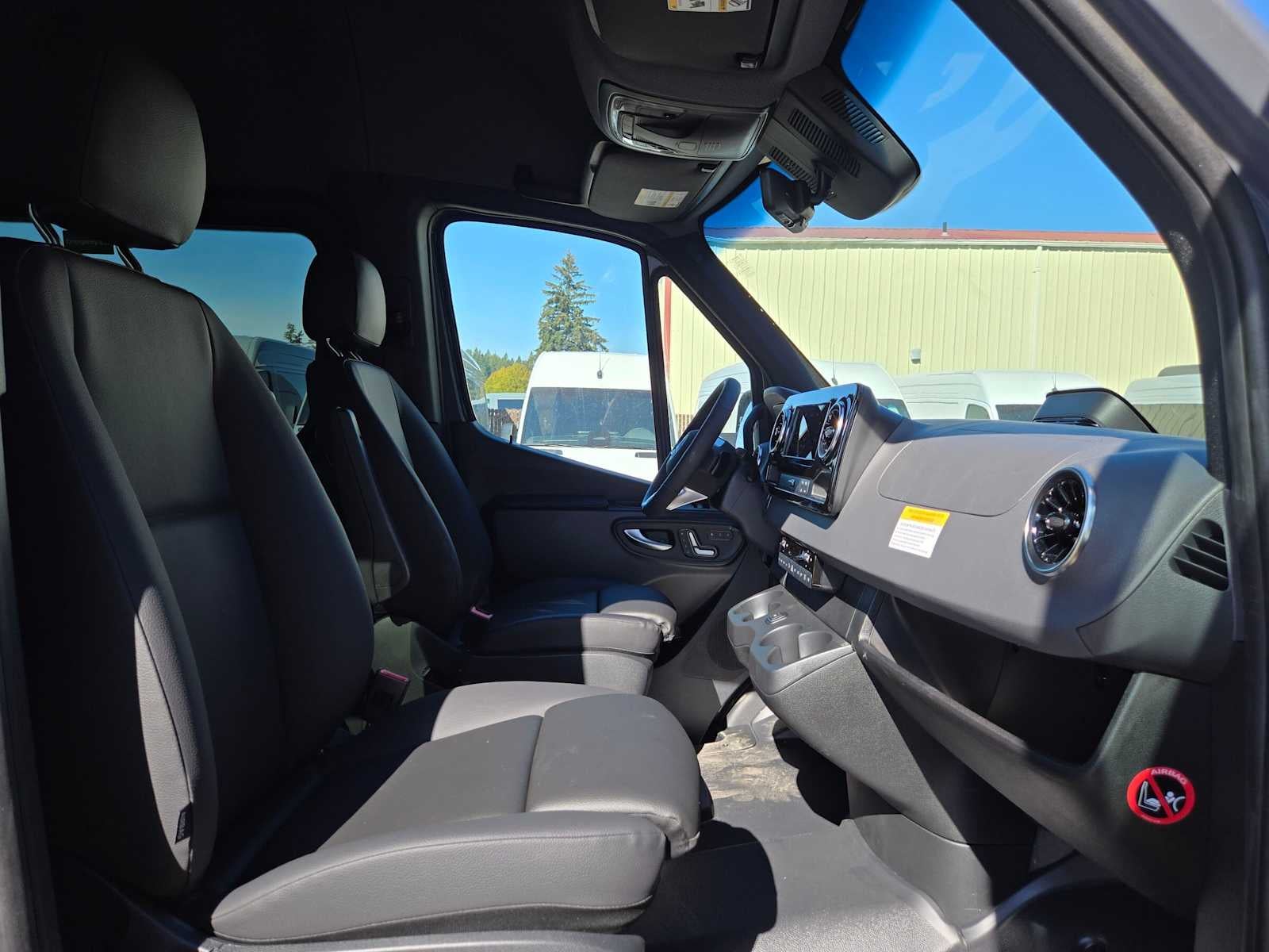 2026 Mercedes-Benz Sprinter Passenger 2500 Standard Roof I4 Diesel HO 144 AWD