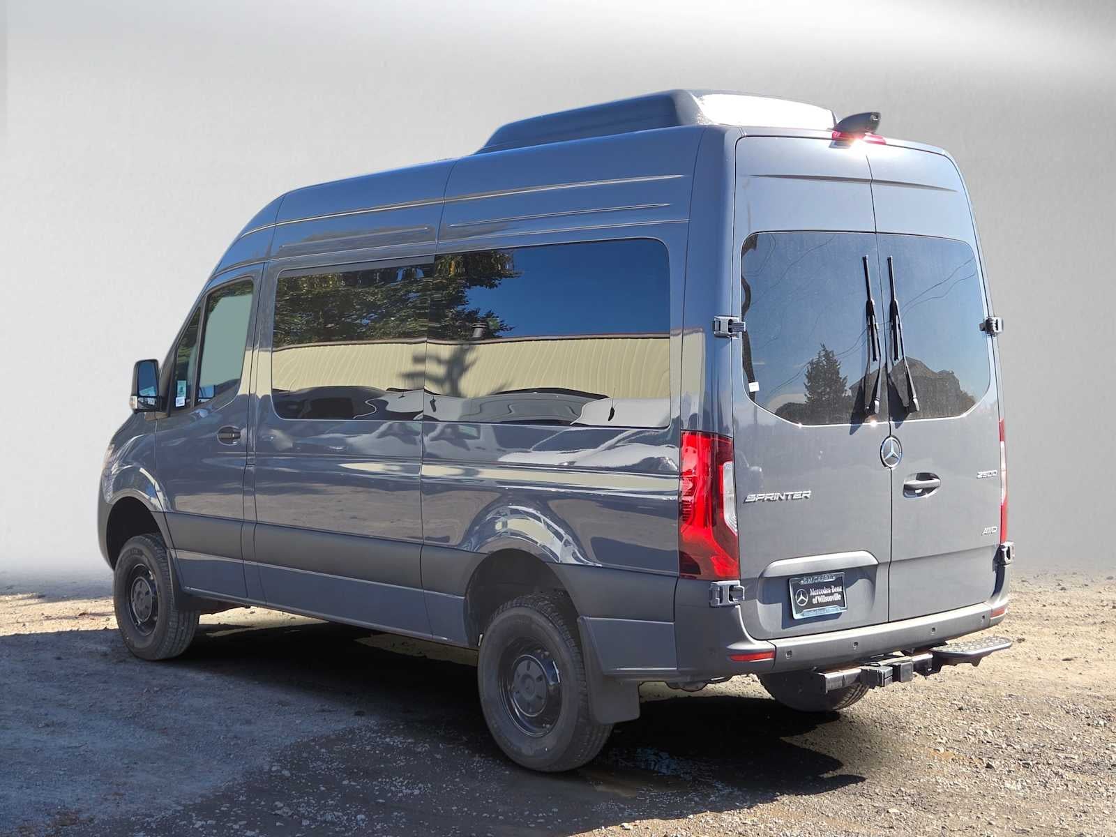 2026 Mercedes-Benz Sprinter Passenger 2500 Standard Roof I4 Diesel HO 144 AWD