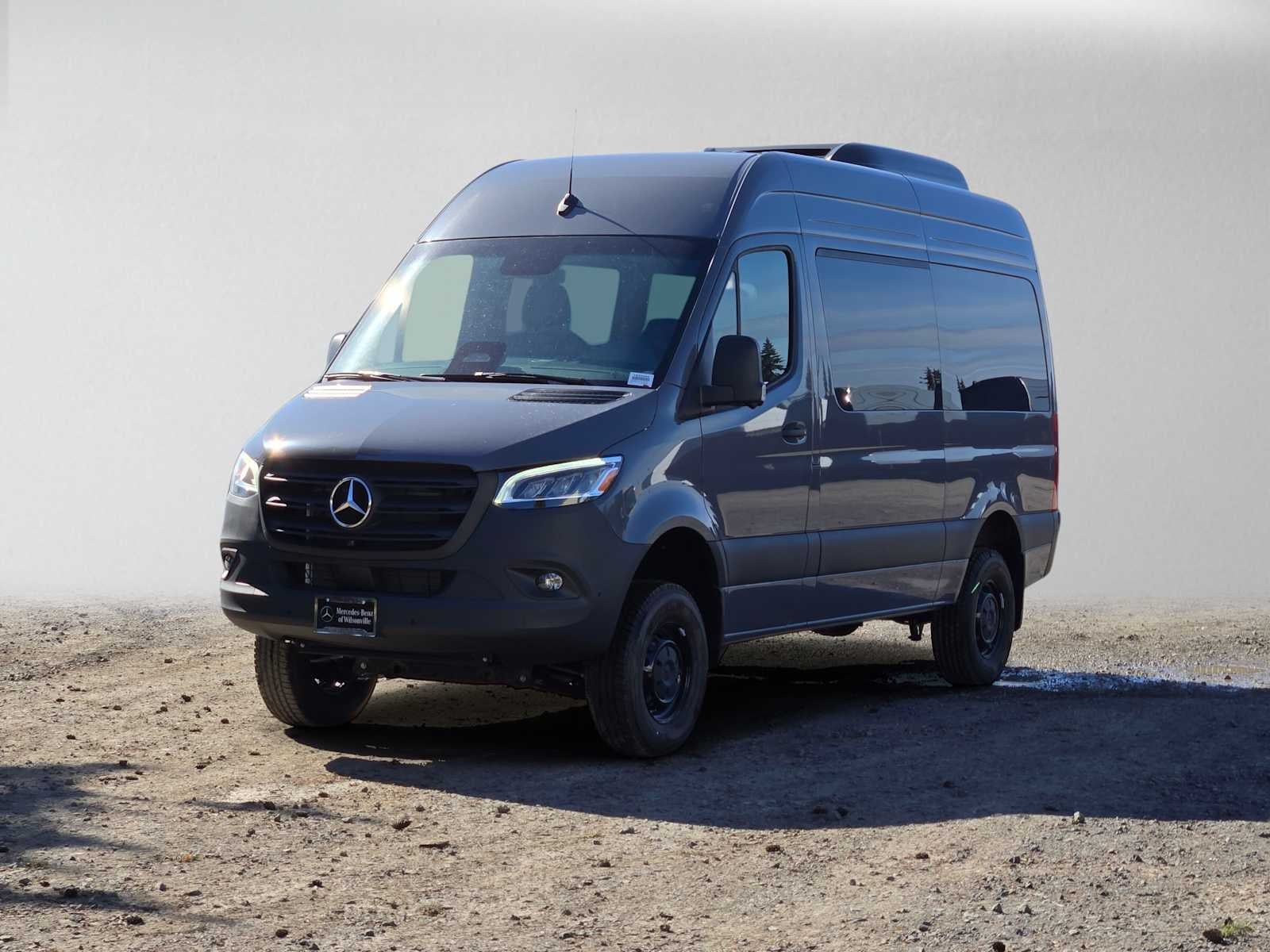 2026 Mercedes-Benz Sprinter Passenger 2500 Standard Roof I4 Diesel HO 144 AWD