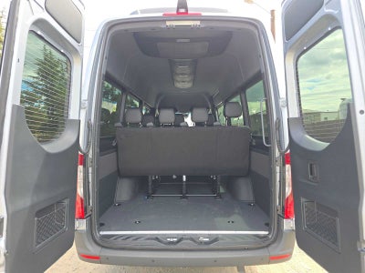 2026 Mercedes-Benz Sprinter Passenger Van 2500 High Roof I4 Diesel HO 170 RWD
