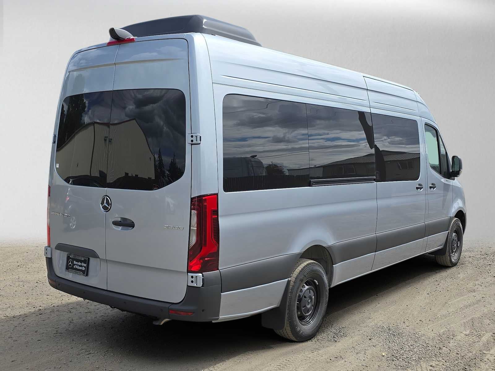 2026 Mercedes-Benz Sprinter Passenger Van 2500 High Roof I4 Diesel HO 170 RWD