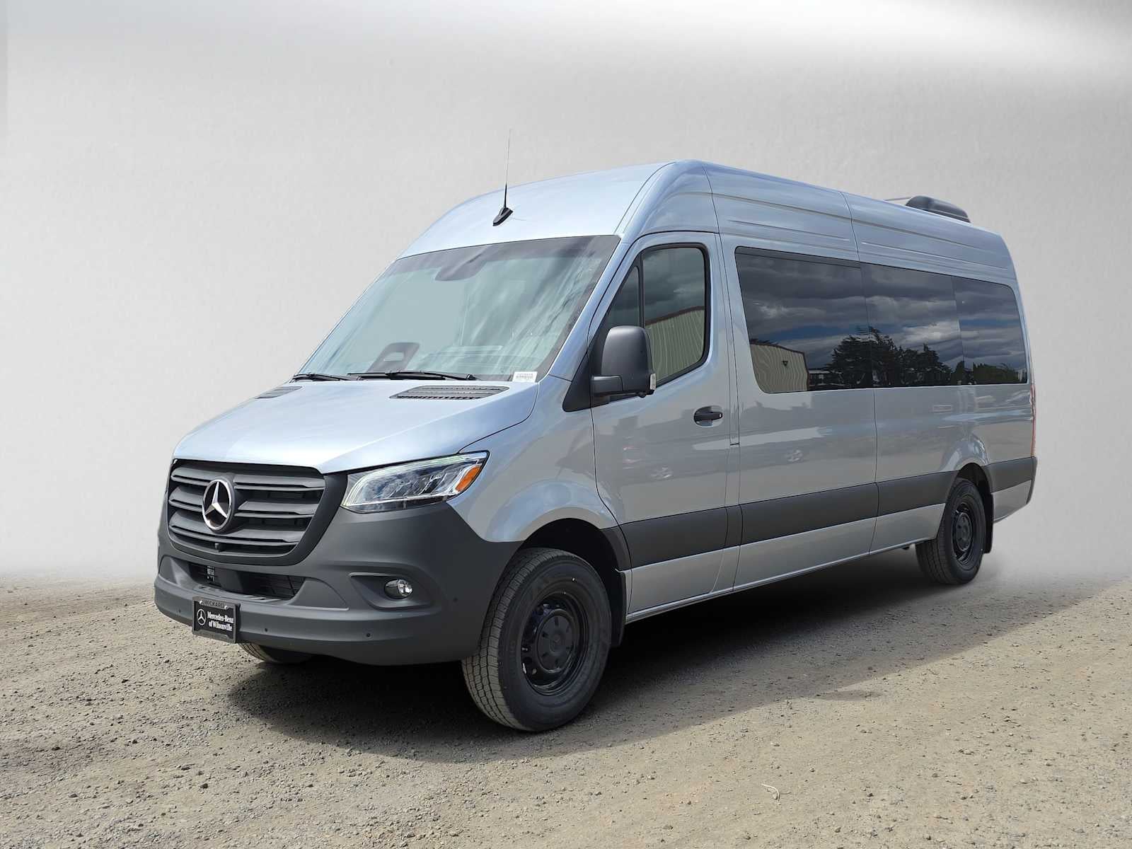 2026 Mercedes-Benz Sprinter Passenger Van 2500 High Roof I4 Diesel HO 170 RWD