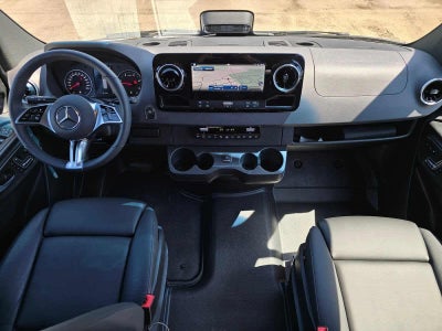 2026 Mercedes-Benz Sprinter Passenger Van 2500 High Roof I4 Diesel HO 170 RWD