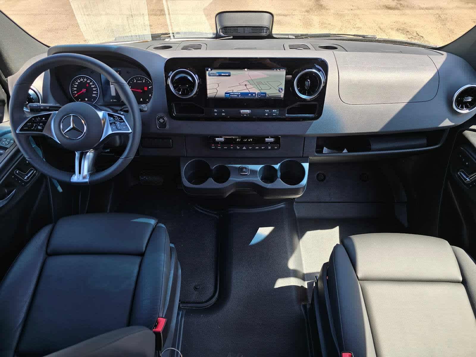 2026 Mercedes-Benz Sprinter Passenger Van 2500 High Roof I4 Diesel HO 170 RWD