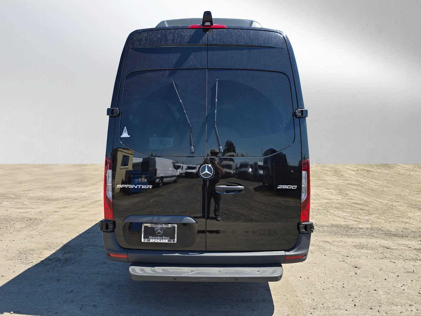 2026 Mercedes-Benz Sprinter Passenger Van 2500 High Roof I4 Diesel HO 170 RWD