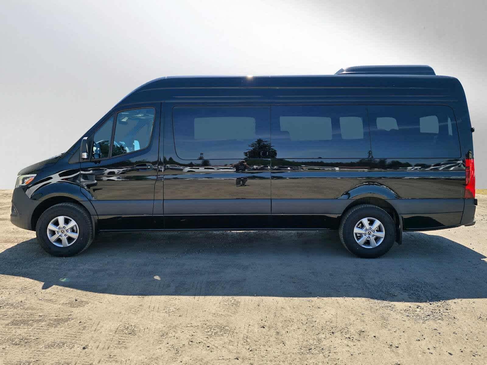 2026 Mercedes-Benz Sprinter Passenger Van 2500 High Roof I4 Diesel HO 170 RWD
