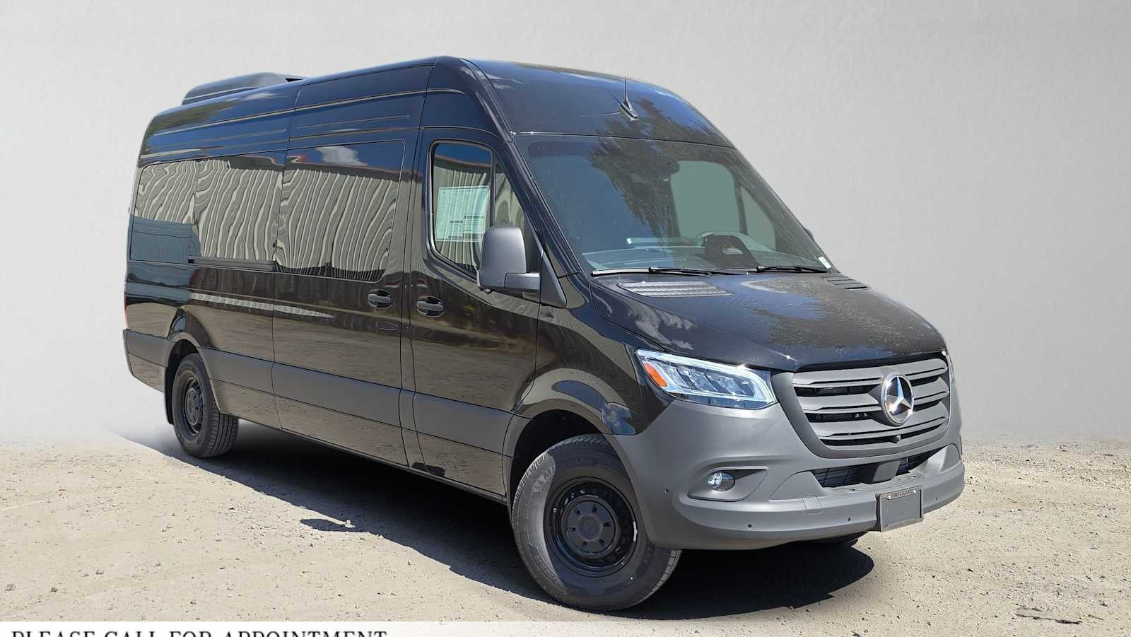 2026 Mercedes-Benz Sprinter Passenger Van 2500 High Roof I4 Diesel HO 170 RWD