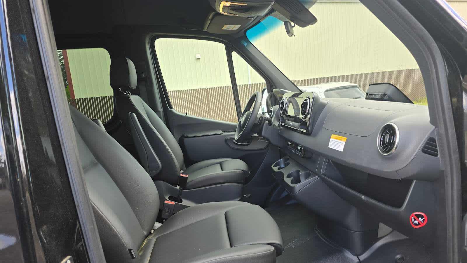 2025 Mercedes-Benz Sprinter Passenger Van 2500 High Roof I4 Diesel HO 170 RWD