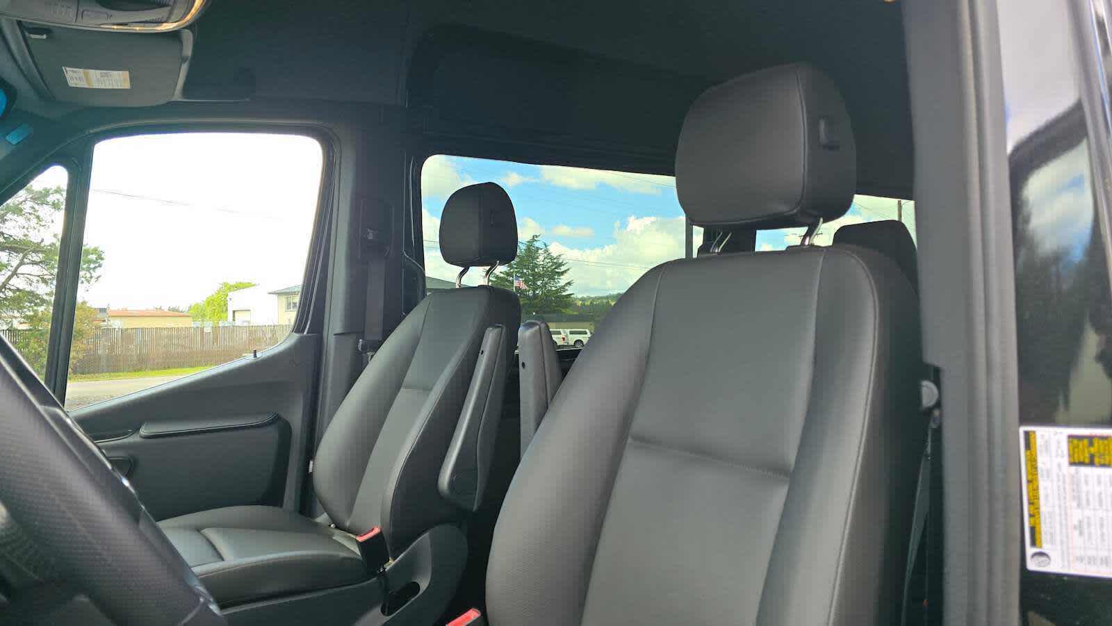 2025 Mercedes-Benz Sprinter Passenger Van 2500 High Roof I4 Diesel HO 170 RWD