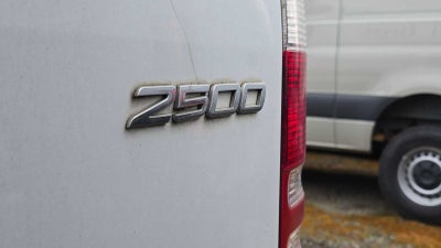 2018 Mercedes-Benz Sprinter Cargo Van 2500 Standard Roof V6 144" RWD