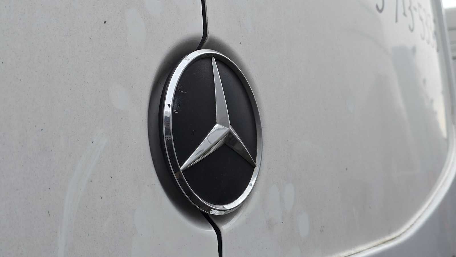 2018 Mercedes-Benz Sprinter Cargo Van 2500 Standard Roof V6 144" RWD