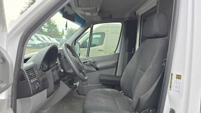 2018 Mercedes-Benz Sprinter Cargo Van 2500 Standard Roof V6 144" RWD
