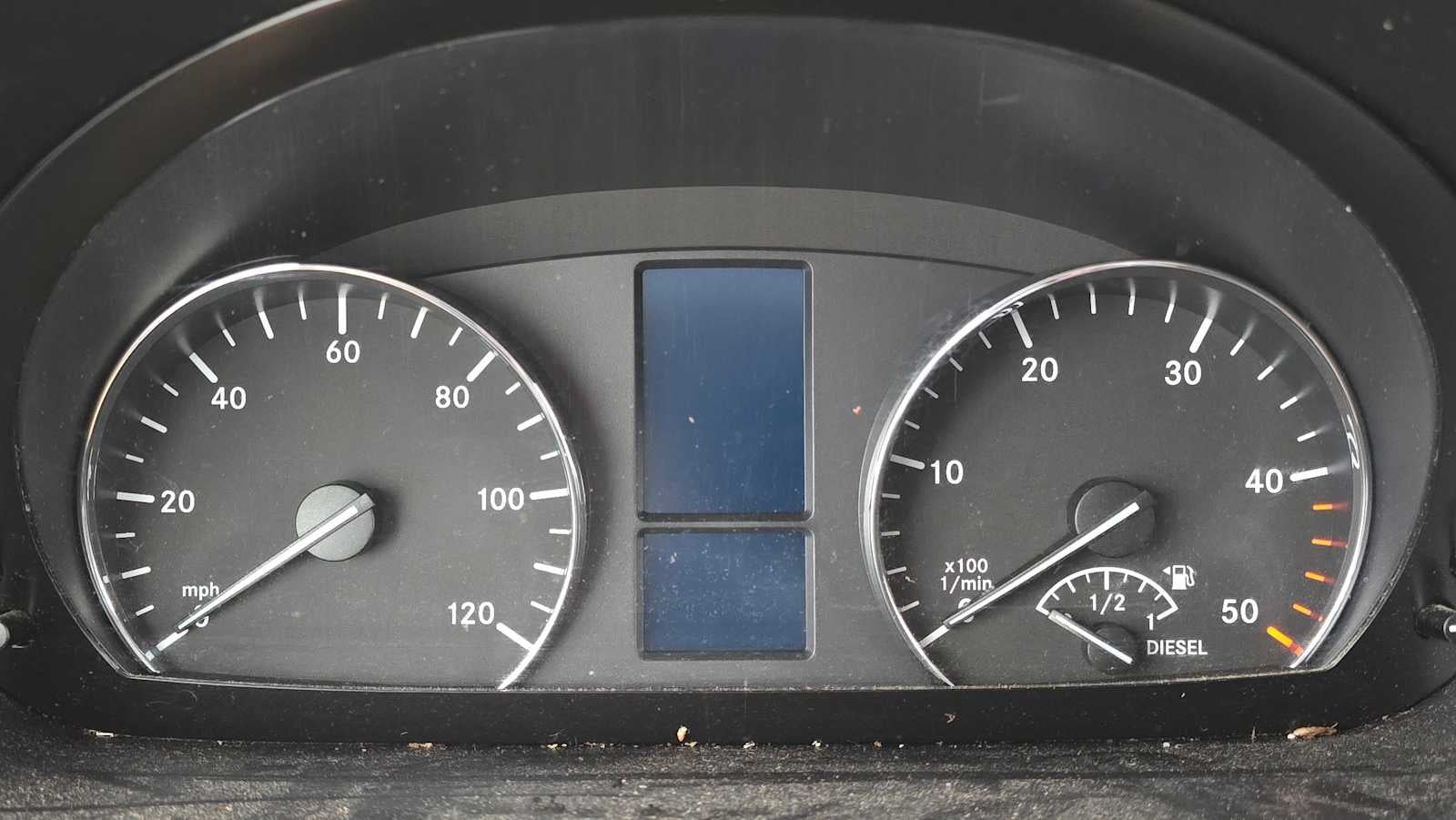 2018 Mercedes-Benz Sprinter Cargo Van 2500 Standard Roof V6 144" RWD