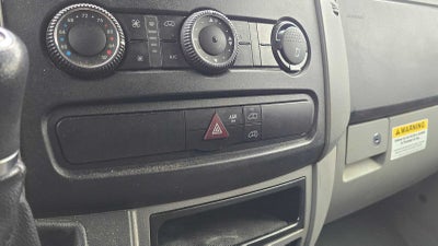 2018 Mercedes-Benz Sprinter Cargo Van 2500 Standard Roof V6 144" RWD