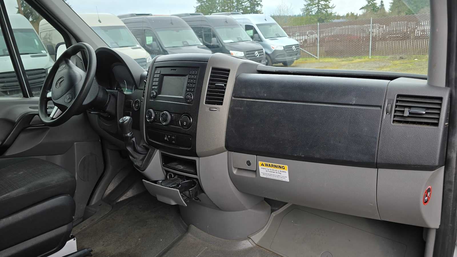 2018 Mercedes-Benz Sprinter Cargo Van 2500 Standard Roof V6 144" RWD