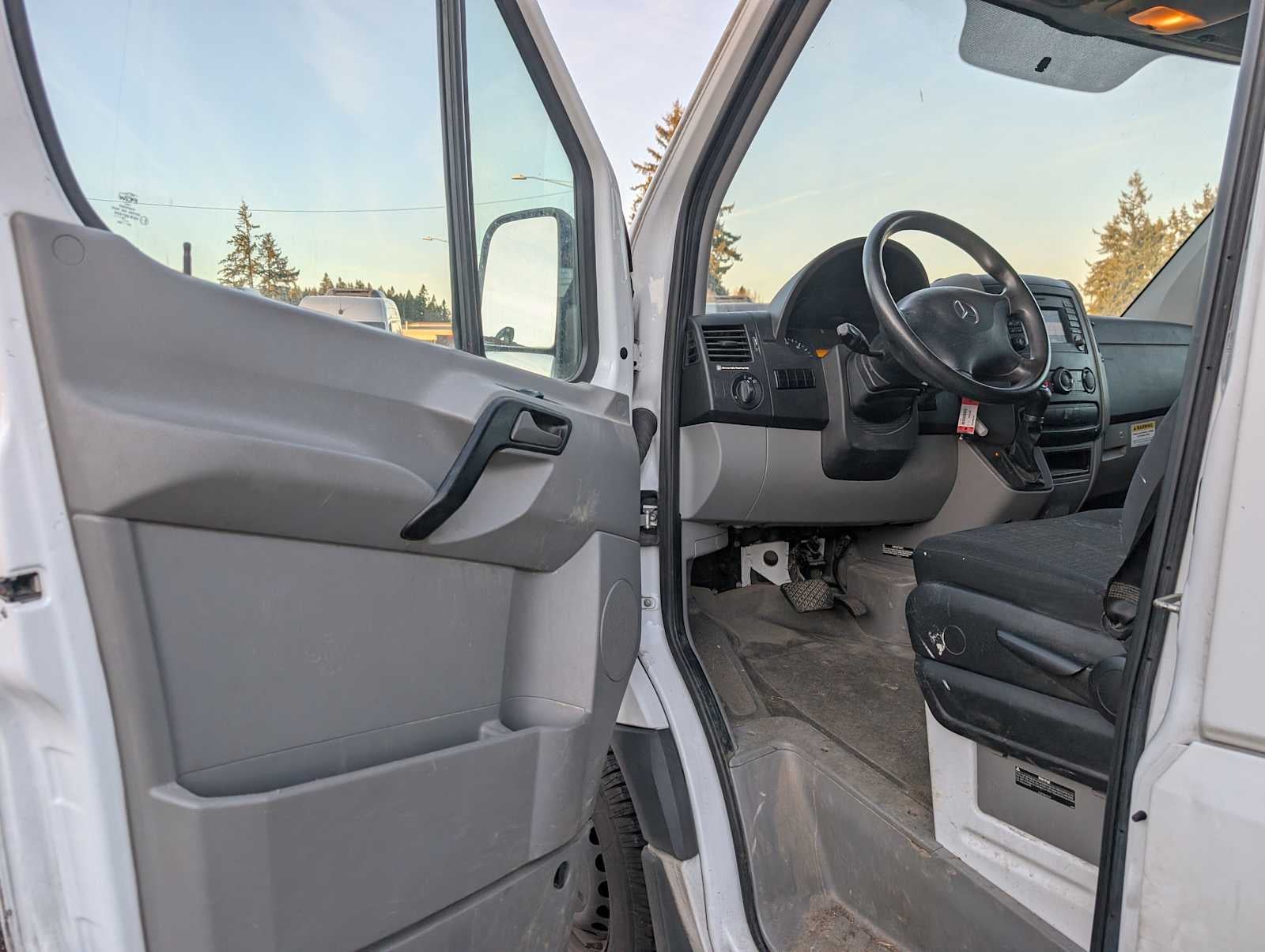 2018 Mercedes-Benz Sprinter Cargo Van Worker